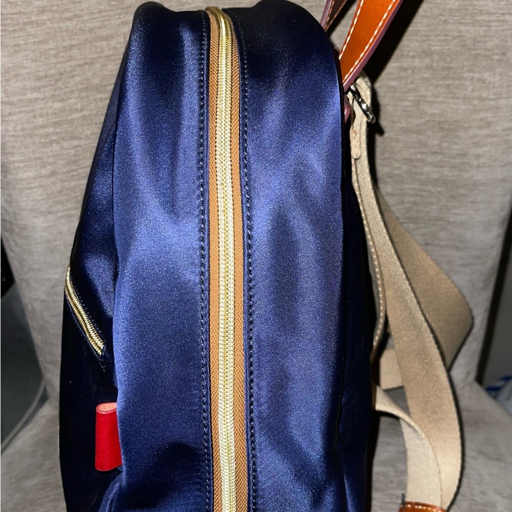 Cubs dooney and bourke backpack and wallet - Picture 4 of 10
